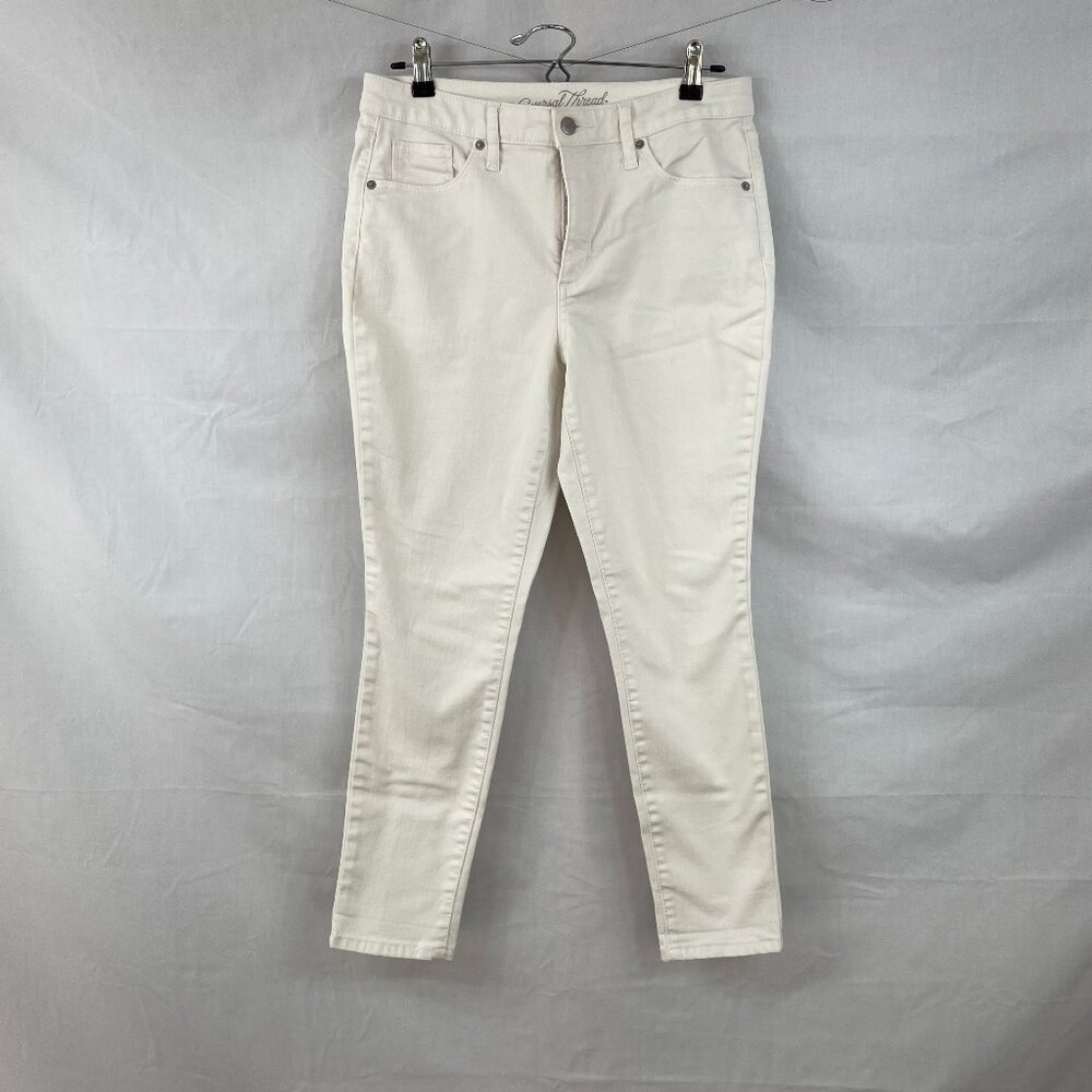 Universal Thread White Skinny Ankle Jeans Size 8/29R